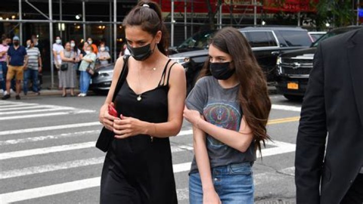 Suri Cruise's Height: A Comprehensive Exploration