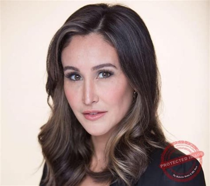 Suzanne Marques's Age: A Closer Look At Her Youthful Appearance And Career