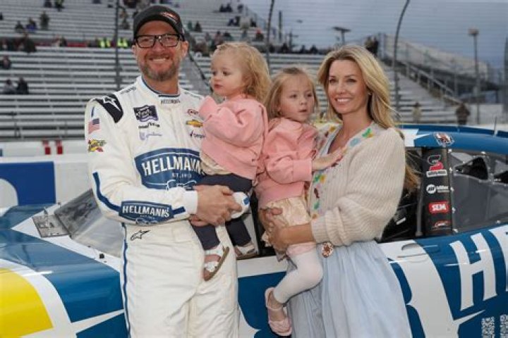 Taylor Nicole Earnhardt Fortune - A Deep Dive