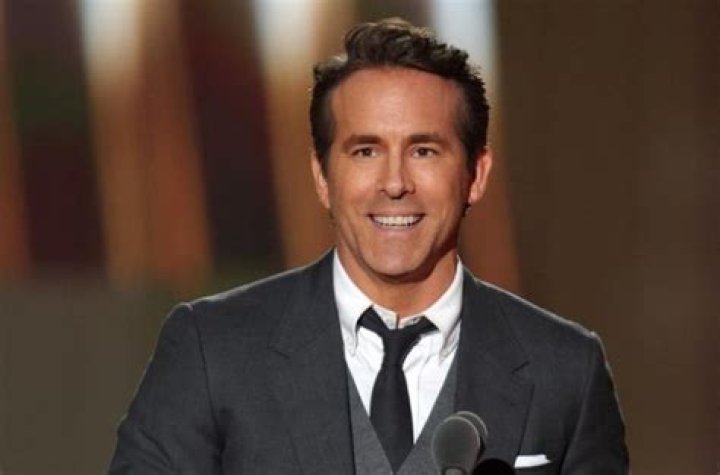 The Astounding Net Worth Of Today's Top Celebrities