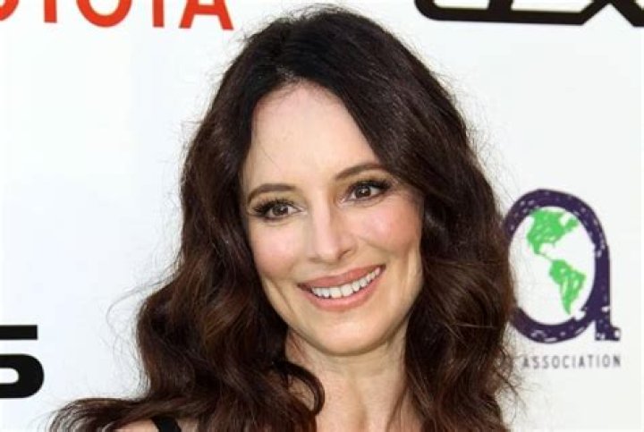 The Quintessential Stowe Actress: Embodying Iconic Roles
