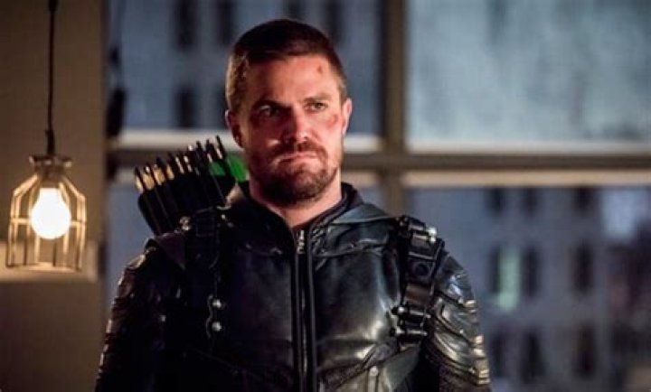 The Renowned Actor Stephen Amell: From Superhero To Hollywood Star