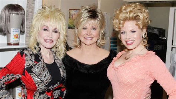 The Talented Sister Of The Iconic Dolly Parton