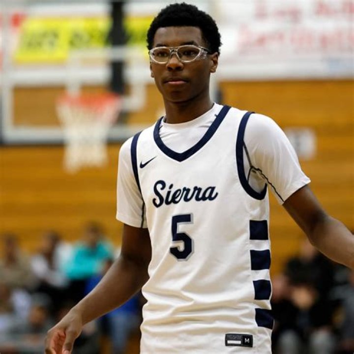 The Towering Height Of Bryce James: Uncovering His Stature