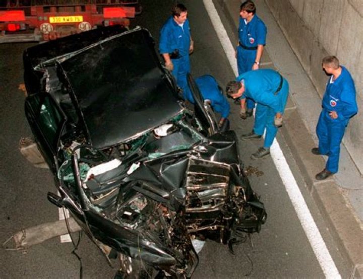 The Tragic Accident That Shocked The World: Princess Diana's Fatal Crash