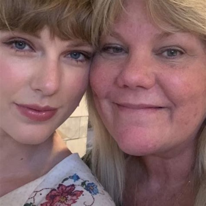 The Truth About Taylor Swift's Parents: Have They Reconciled?