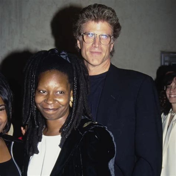 The Truth About Whoopi Goldberg's Relationship With Her Daughter Unveiled