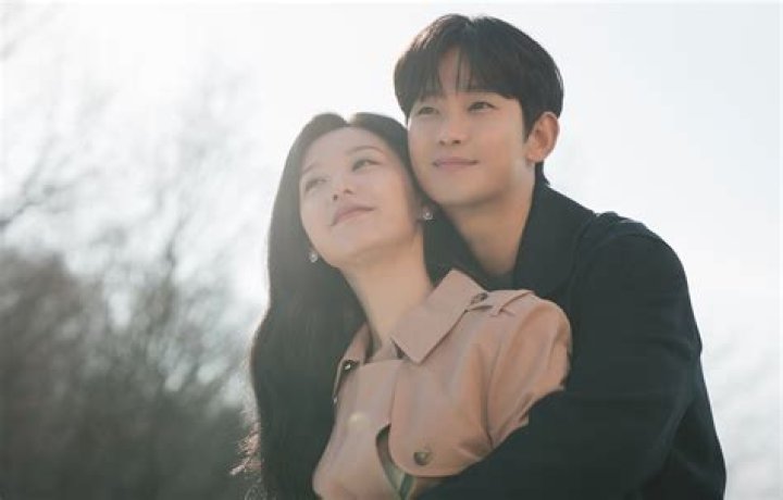 The Truth Behind IU And Kim Soo Hyun's Rumored Romance