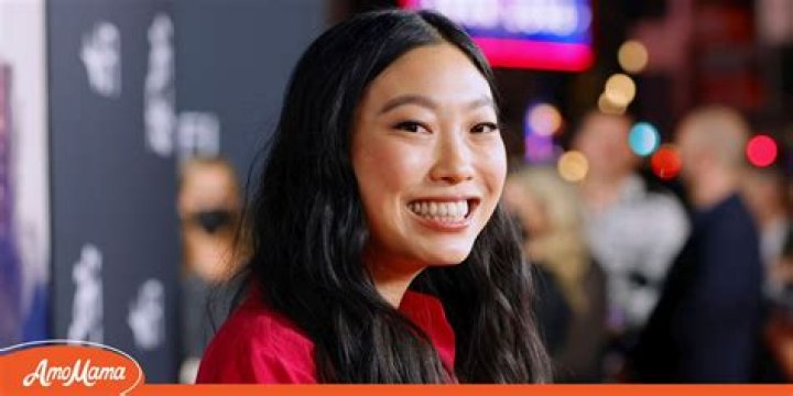The Ultimate Guide To Awkwafina's Love Life: Meet Her Boyfriend