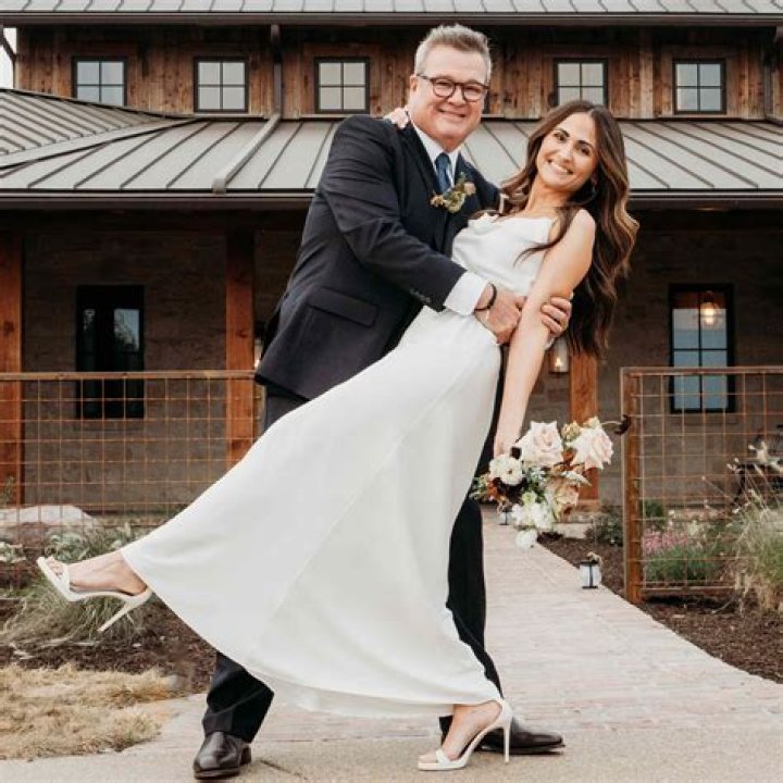 The Ultimate Guide To Eric Stonestreet's Relationships