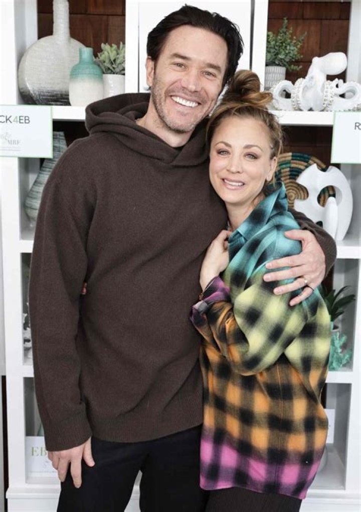 The Ultimate Guide To Kaley Cuoco's Dad: Family History And Career