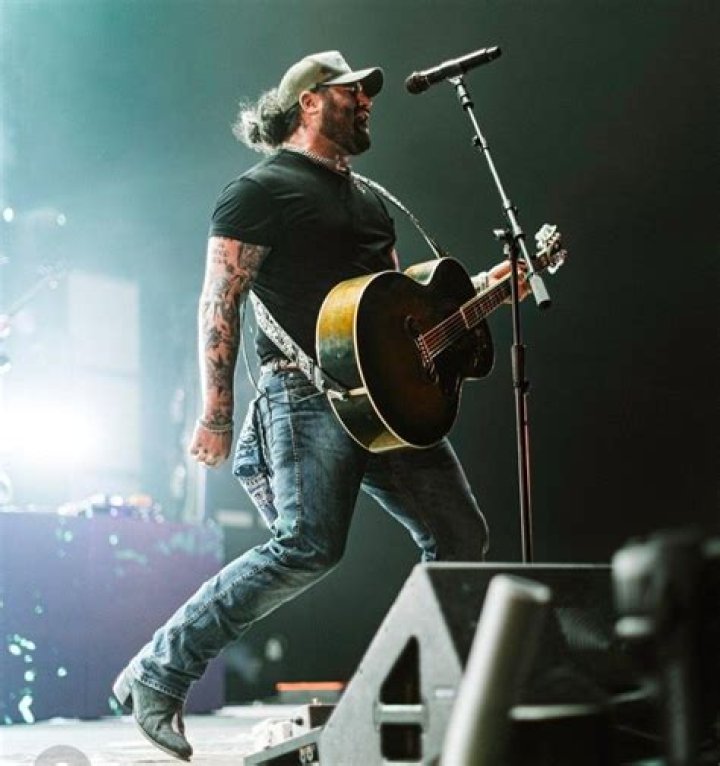 The Ultimate Guide To Koe Wetzel: Biography, Music, And More