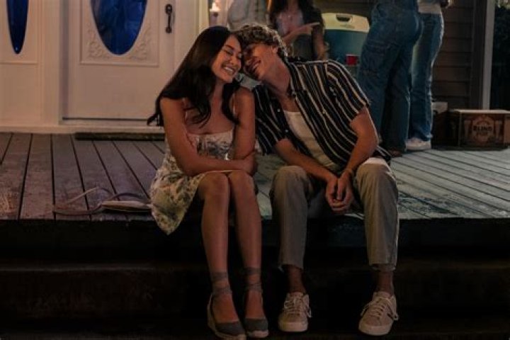 The Ultimate Guide To Lola Tung's Boyfriend: Rumors And Facts