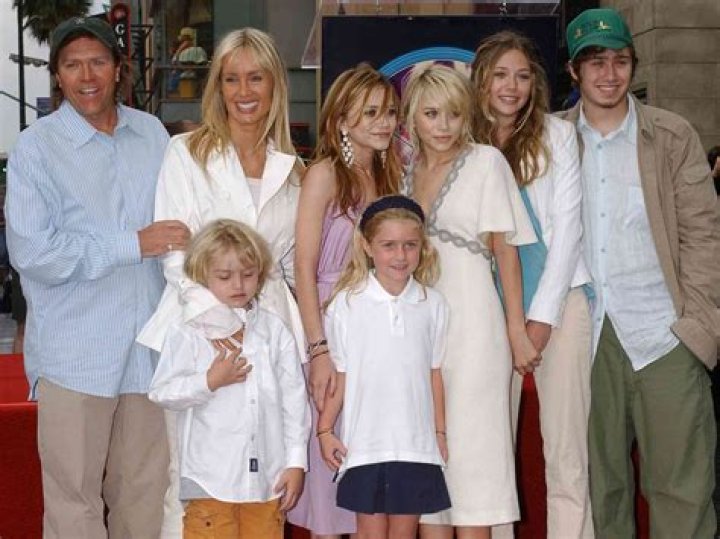 The Ultimate Guide To Mary-Kate Olsen's Siblings