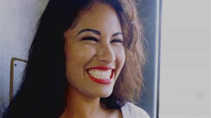 The Ultimate Guide To Selena Quintanilla's Beloved Color