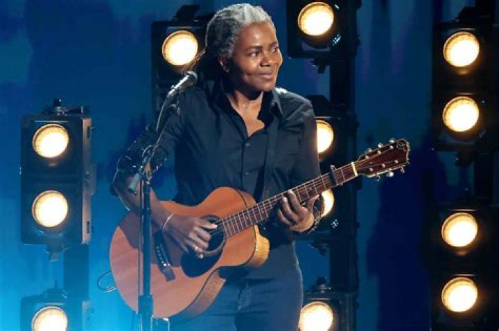 The Ultimate Guide To Tracey Chapman's Life And Music