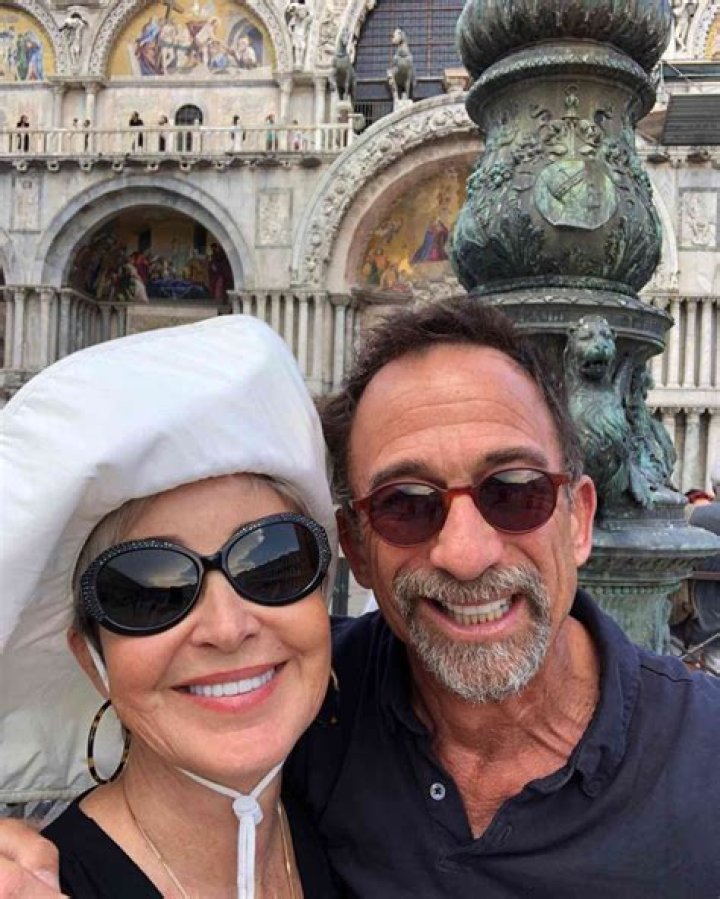 The Untold Truth Of Annie Potts And James Hayman's Enduring Love Story