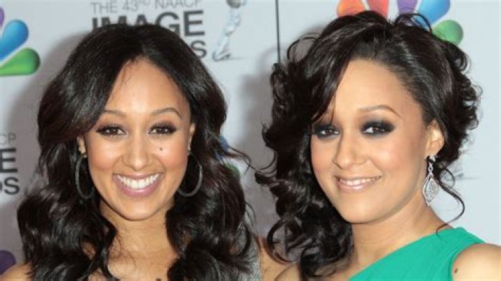 Tia And Tamera Mowry Once Babysat Another Pair Of Famous Twins ·