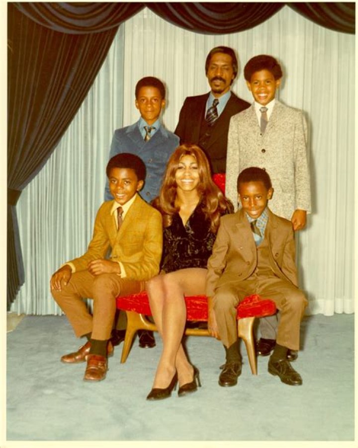 Tina Turners Youngest Biological Son Died He Is Survived by His Wife and Two Kids ·