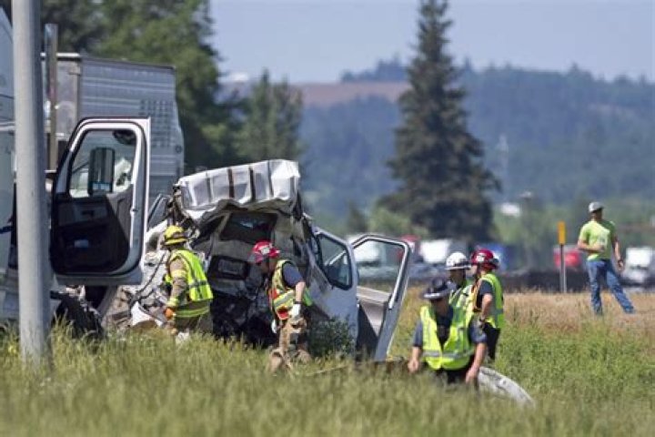 Tragic Highway Accident Kills Multiple Individuals