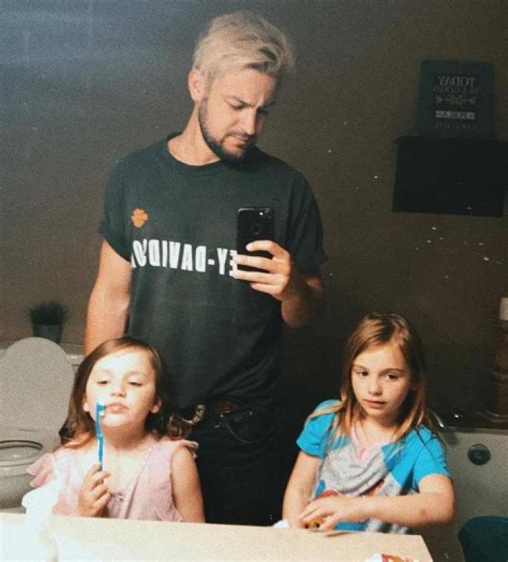 Tyler Hynes' Children: Everything We Know
