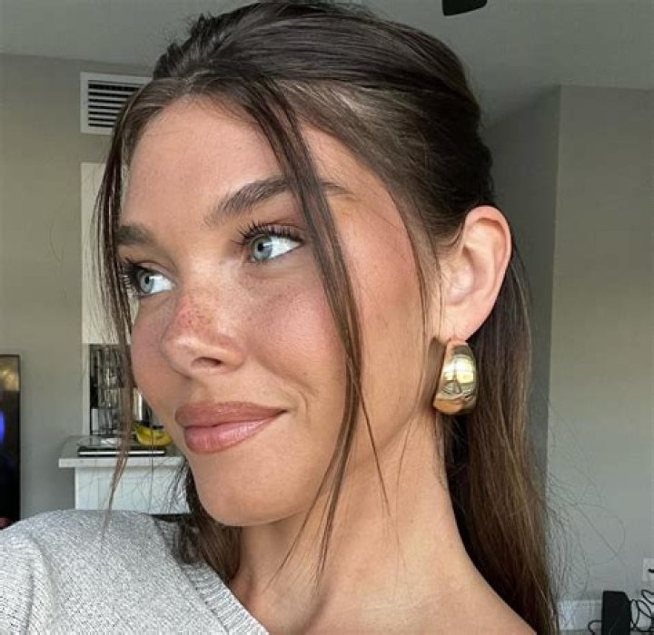 Ultimate Guide To Lauren Maenner: Essential Tips And Resources