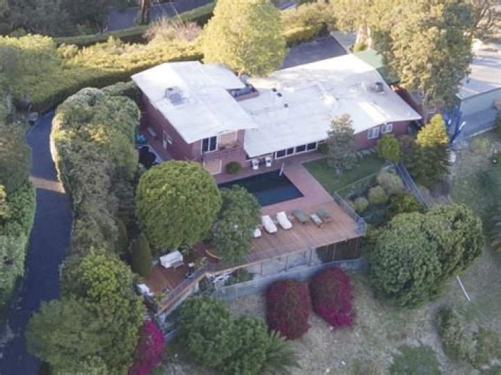 Uncover Larry Bird's Current Residence: Exclusive Insights Revealed
