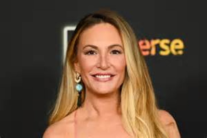 Uncover The Age & Life Of Kate Chastin: Surprising Revelations