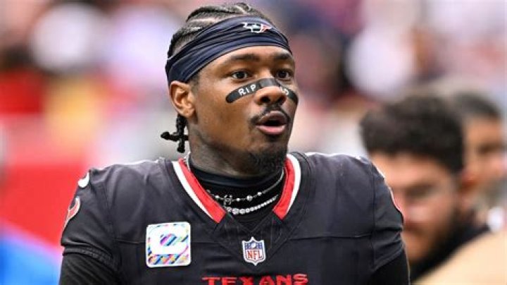 Uncover The Age Of NFL Star Stefon Diggs: Detailed Insights