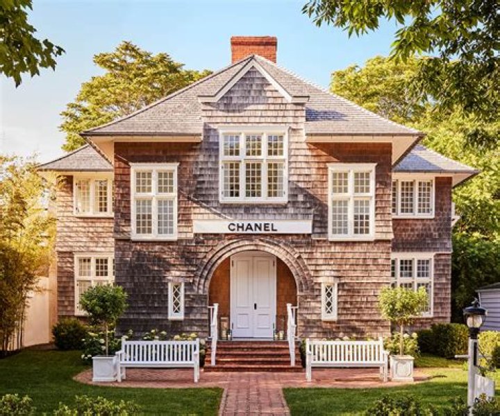 Uncover The Allure: Chanel's Enchanting Hampton Photos