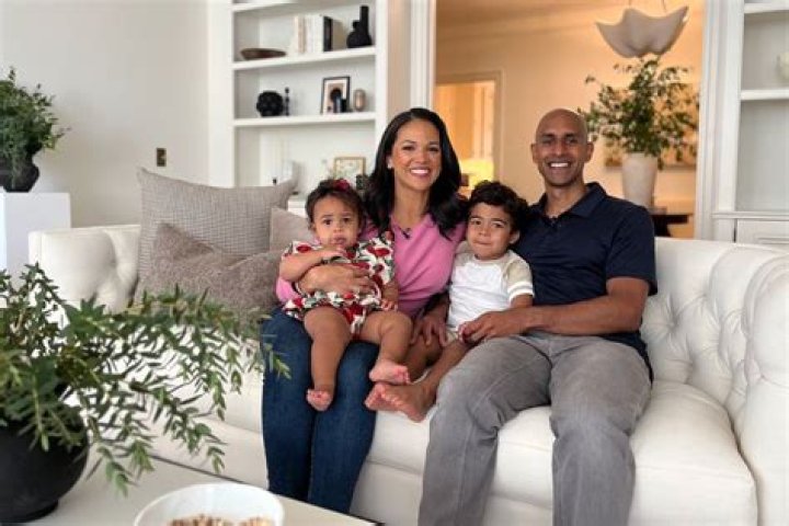 Uncover The Familial Connection: Laura Jarrett And Valerie Jarrett