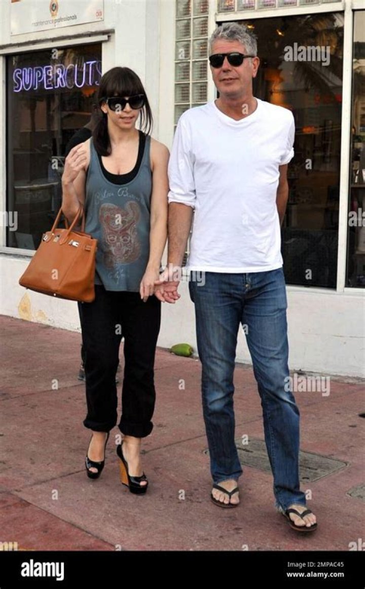 Uncover The Inspiring World Of Anthony Bourdain's Wife ·