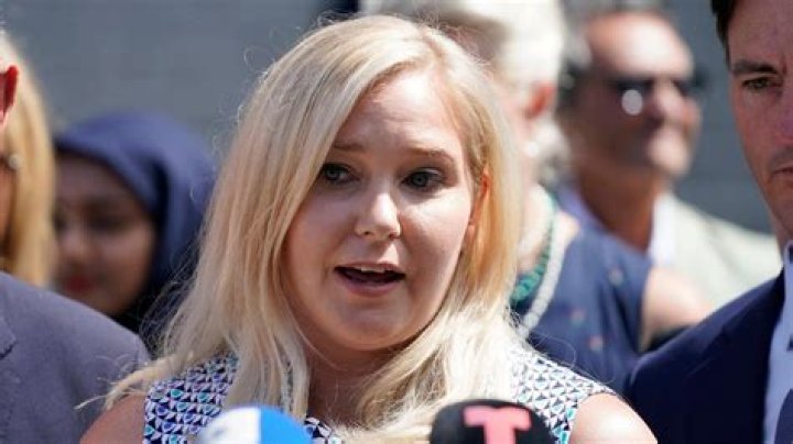 Uncover The Truth: Tracy Gold's Husband Revealed!