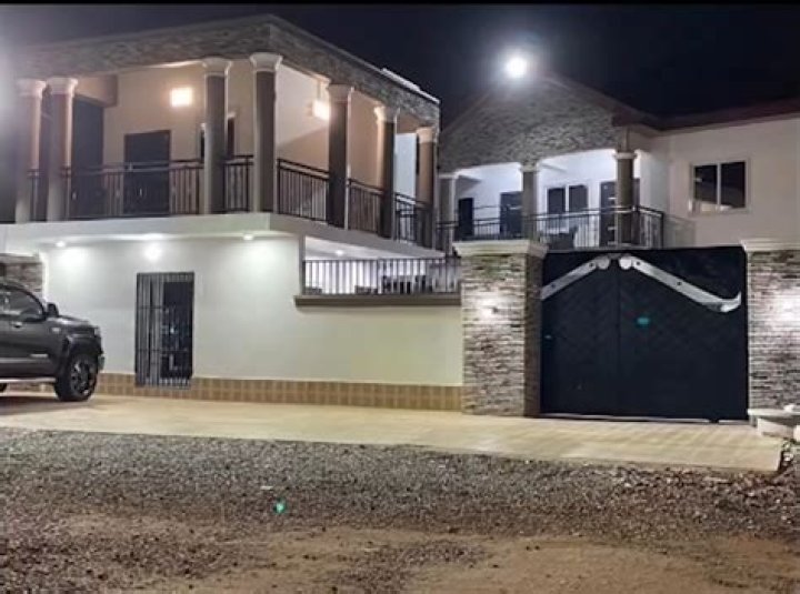 Uncovering Christian Kane's Current Residence