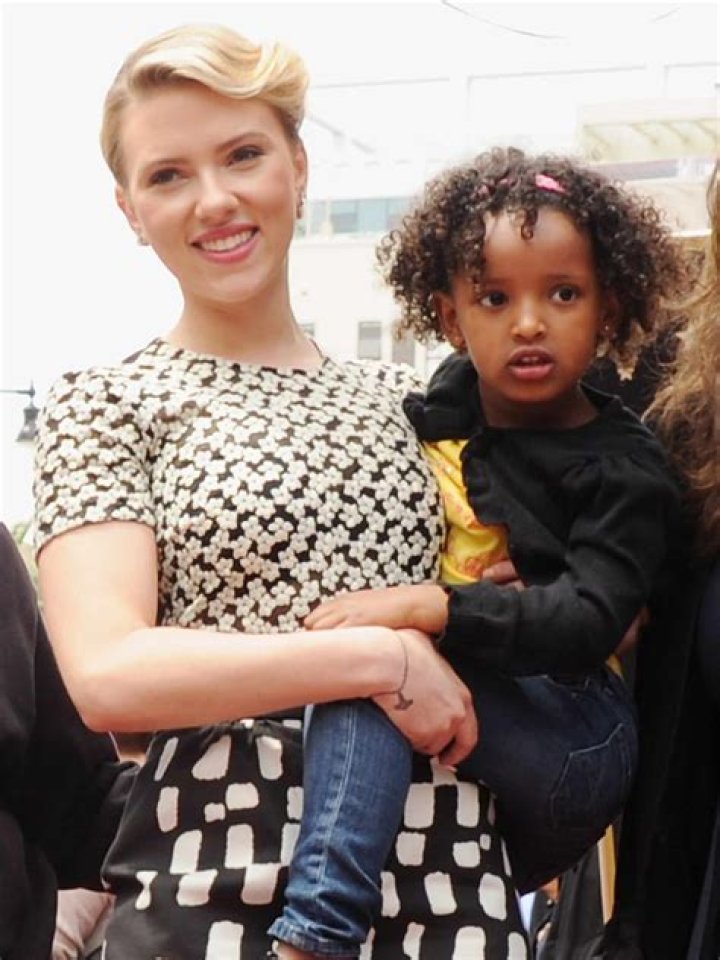 Uncovering Jessica Alba's Family Ties: Exploring The Existence Of Her Siblings