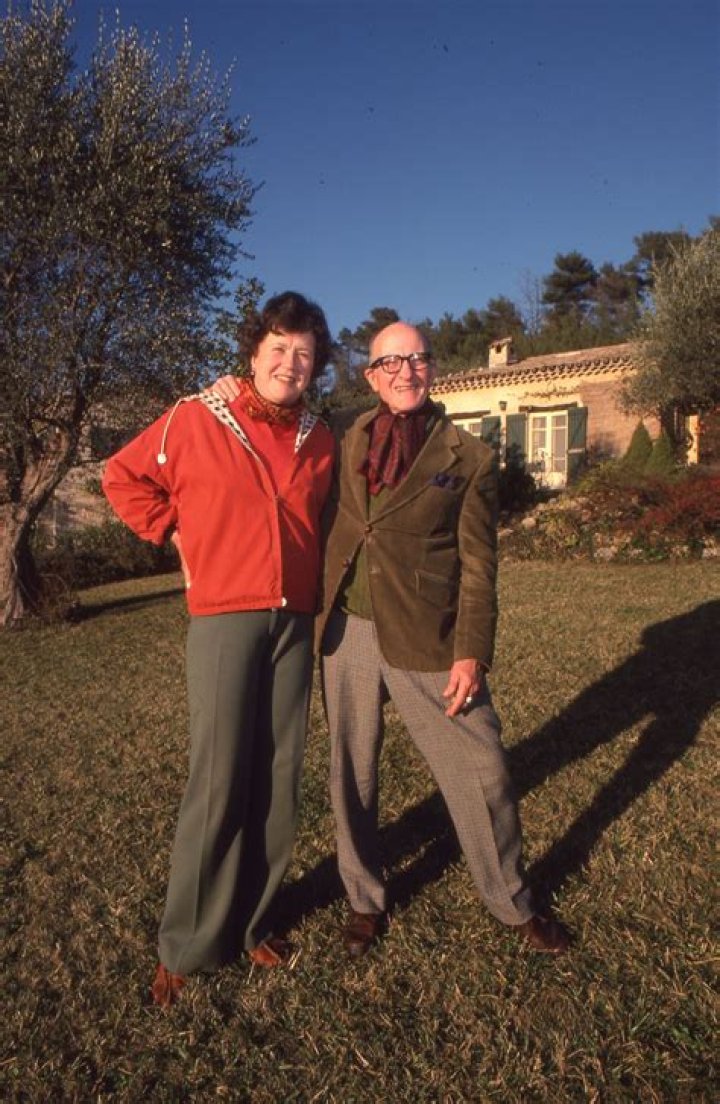 Uncovering The Heights: The Tale Of Julia Child And Her Husband's Vertical Attributes