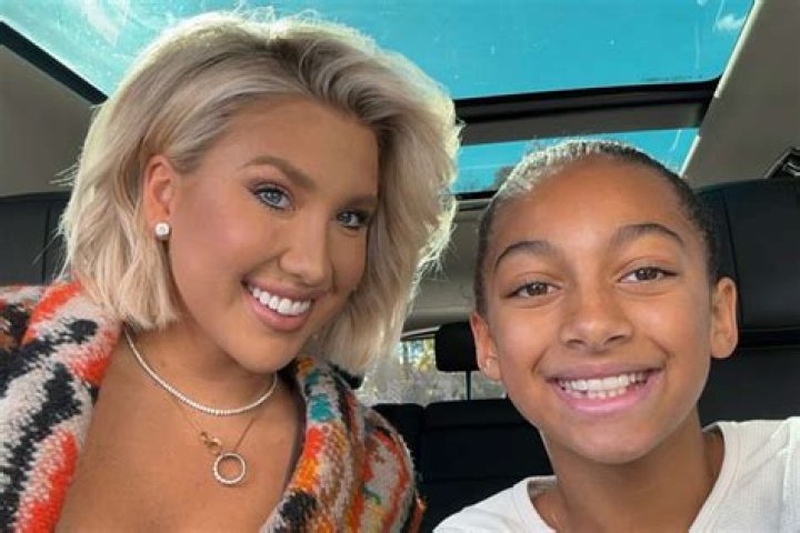 Unraveling Chloe Chrisley's Life And Legacy: An In-Depth Obituary