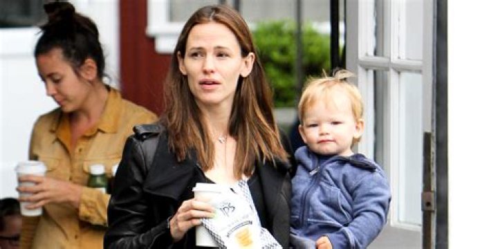 Unraveling The Jennifer Garner-James Garner Family Connection