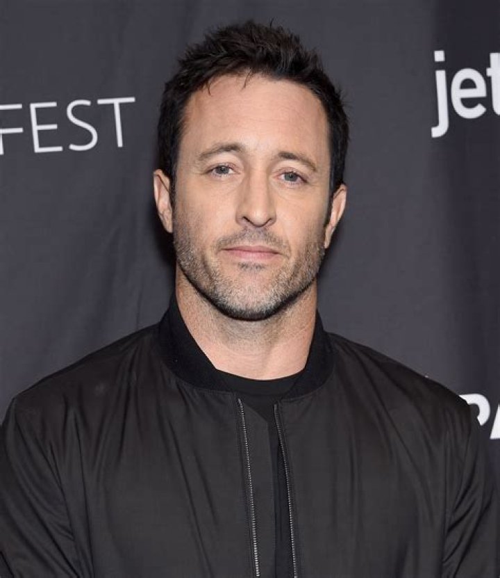 Unveiling Alex O'Loughlin: From Birth To Stardom