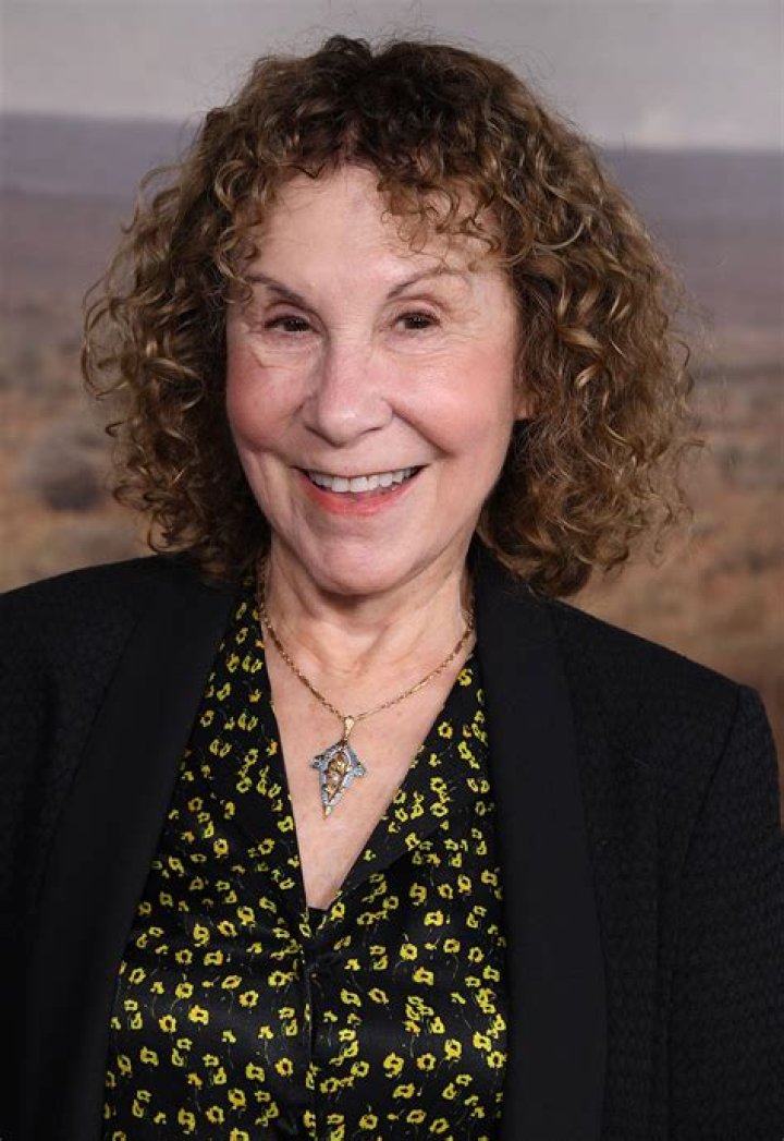 Unveiling Rhea Perlman's Height And Its Impact