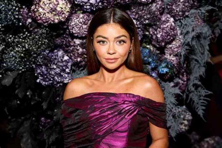 Unveiling Sarah Hyland's Face Change: Unlocking The Secrets