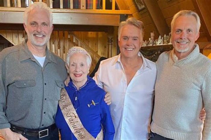 Unveiling The Hidden Stories Behind Shirley Jones's Marriages