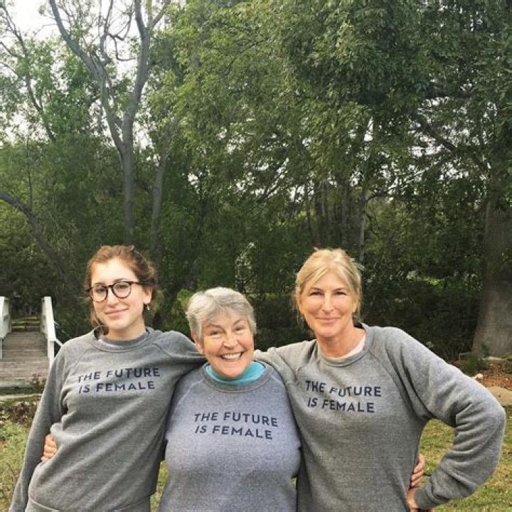 Unveiling The Impact And Legacy Of Helen Reddy's Daughter's Death