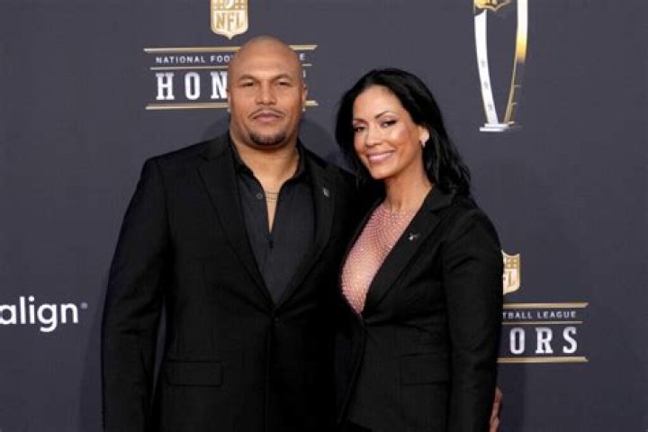 Unveiling The Inspiring Story Of Shannon Davis: Mark Davis' Raiders Wife