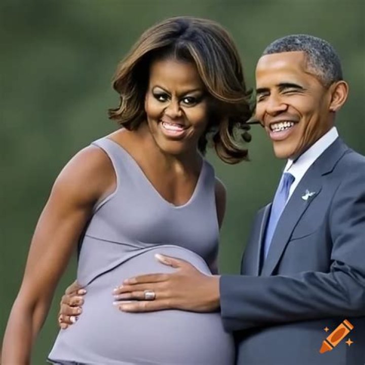 Vote For The Best Photos Of Michelle Obama's Pregnancy