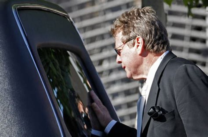 Was Joe Namath Really Married To Farrah Fawcett? Uncovering The Truth
