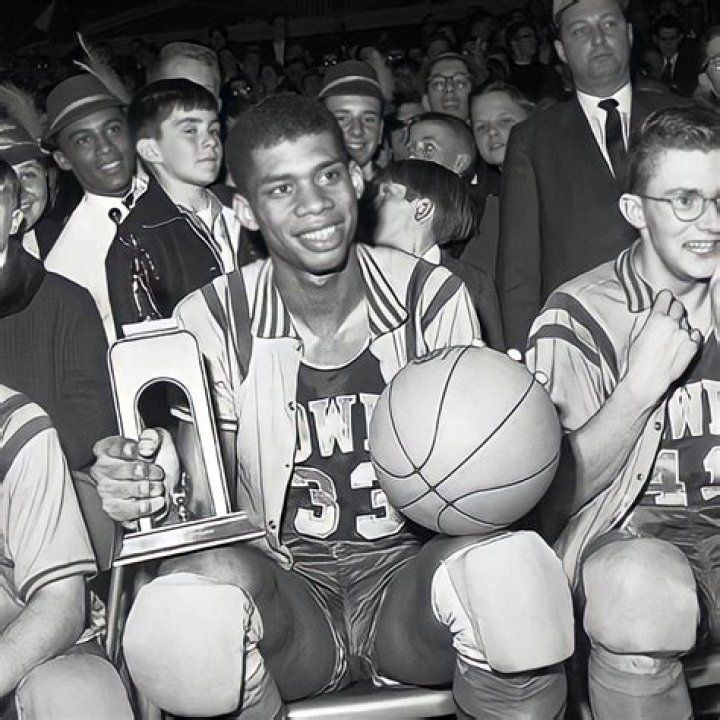 When Kareem Changed His Name: The Journey Of Lew Alcindor