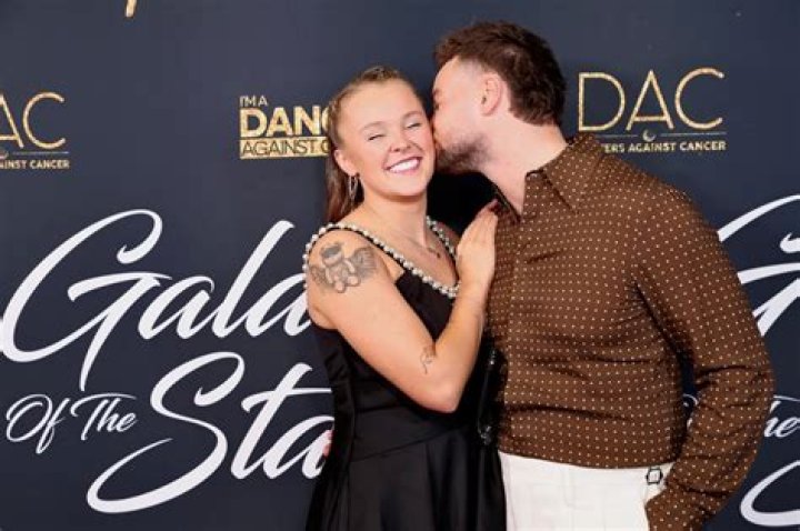 Who's JoJo Siwa's Boyfriend? The Ultimate Guide