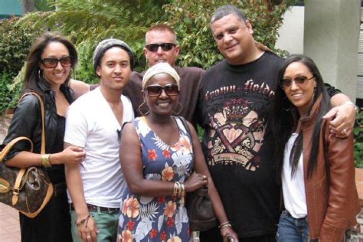 Who Are Tia And Tamera Mowry Parents?