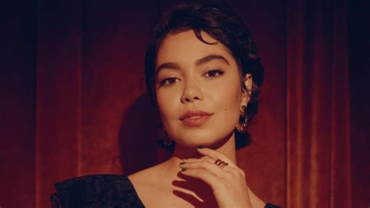 Who Is Auli'i Cravalho Currently Dating?